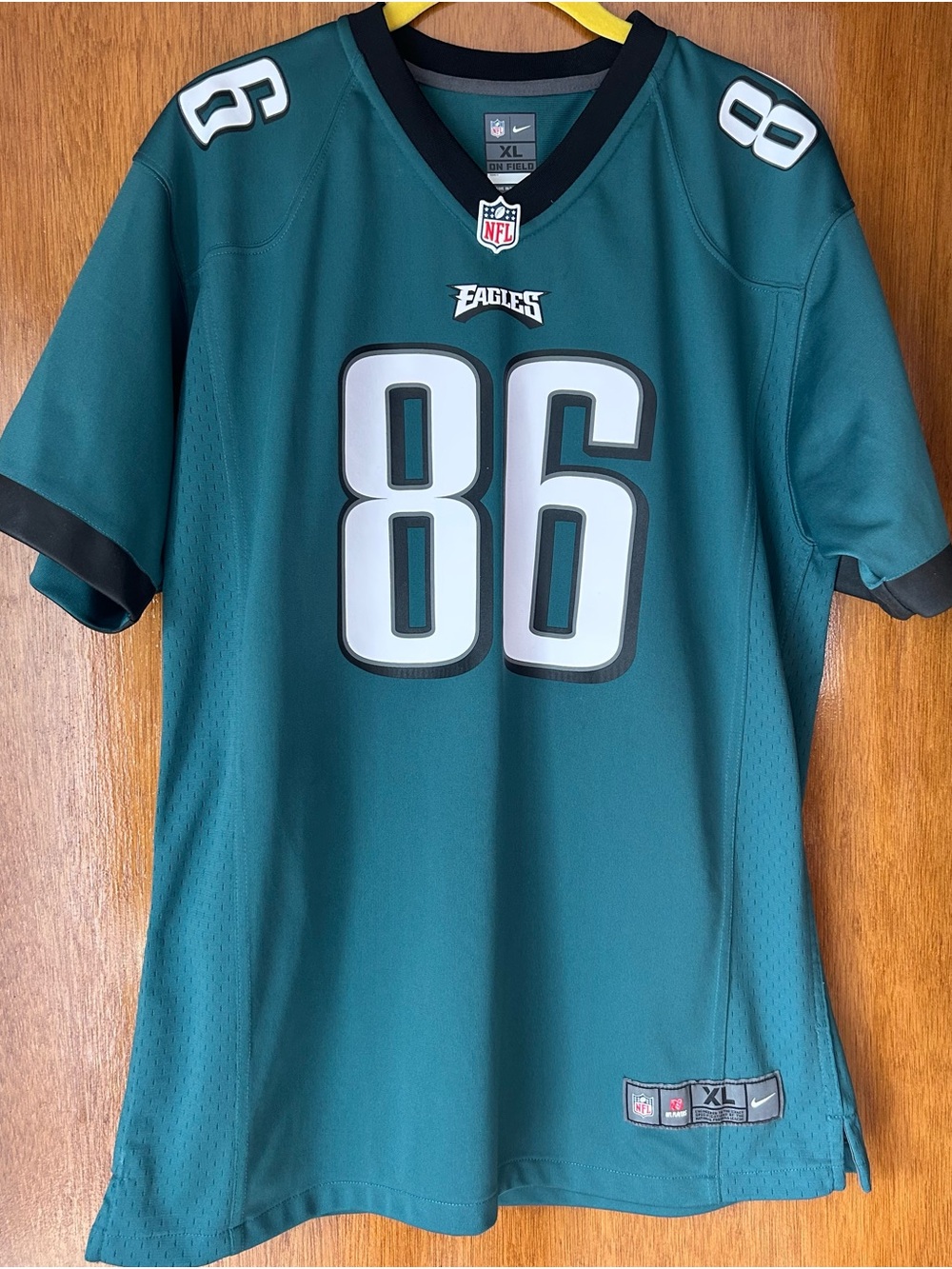 NFL Nike Philadelphia Eagles Youth XL Football Jersey Zach Ertz Midnight Green
